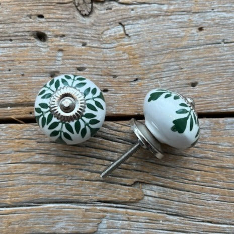 Knob: Ceramic Round Green Leaves