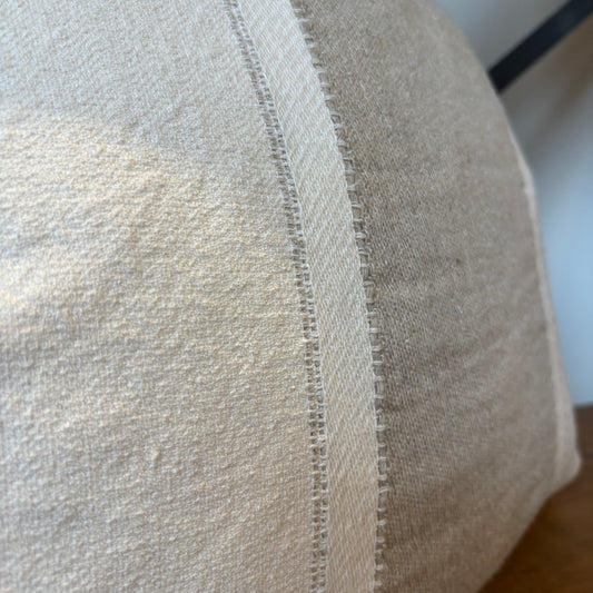 Edward Linen Pillow - 20x20