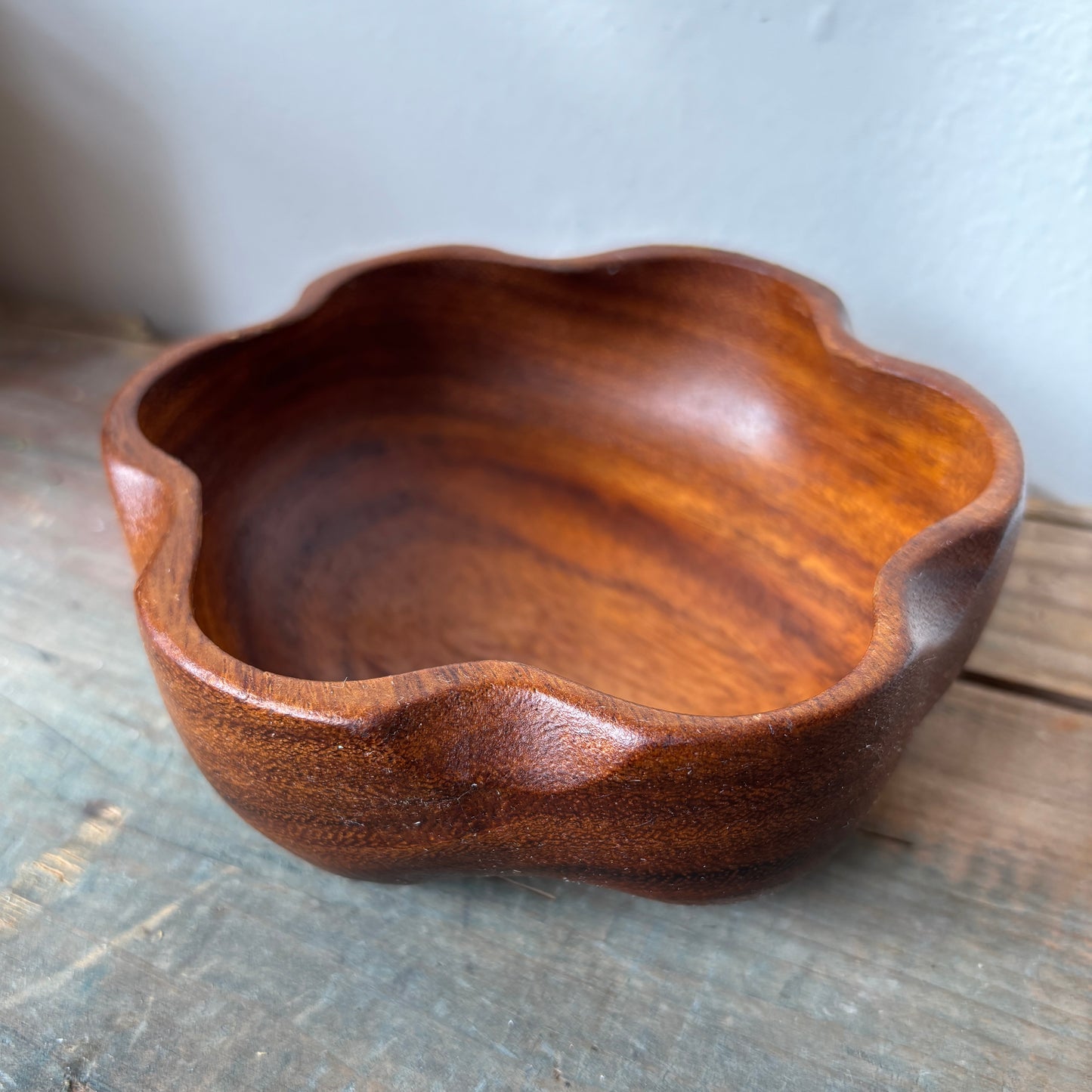 Wooden Bowl w/ Wavy Edge