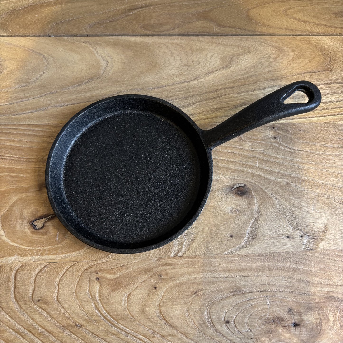 Mini Round Cast Iron Pan