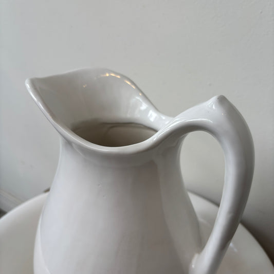 Vintage Wash Bowl & Pitcher Set - White