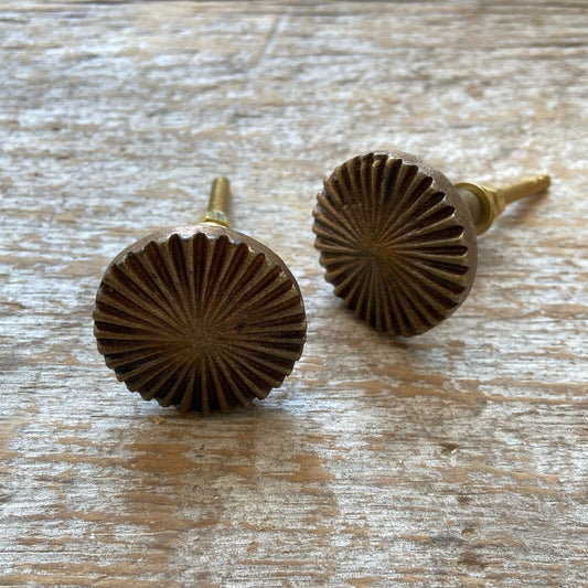 Knob: Embossed Brass