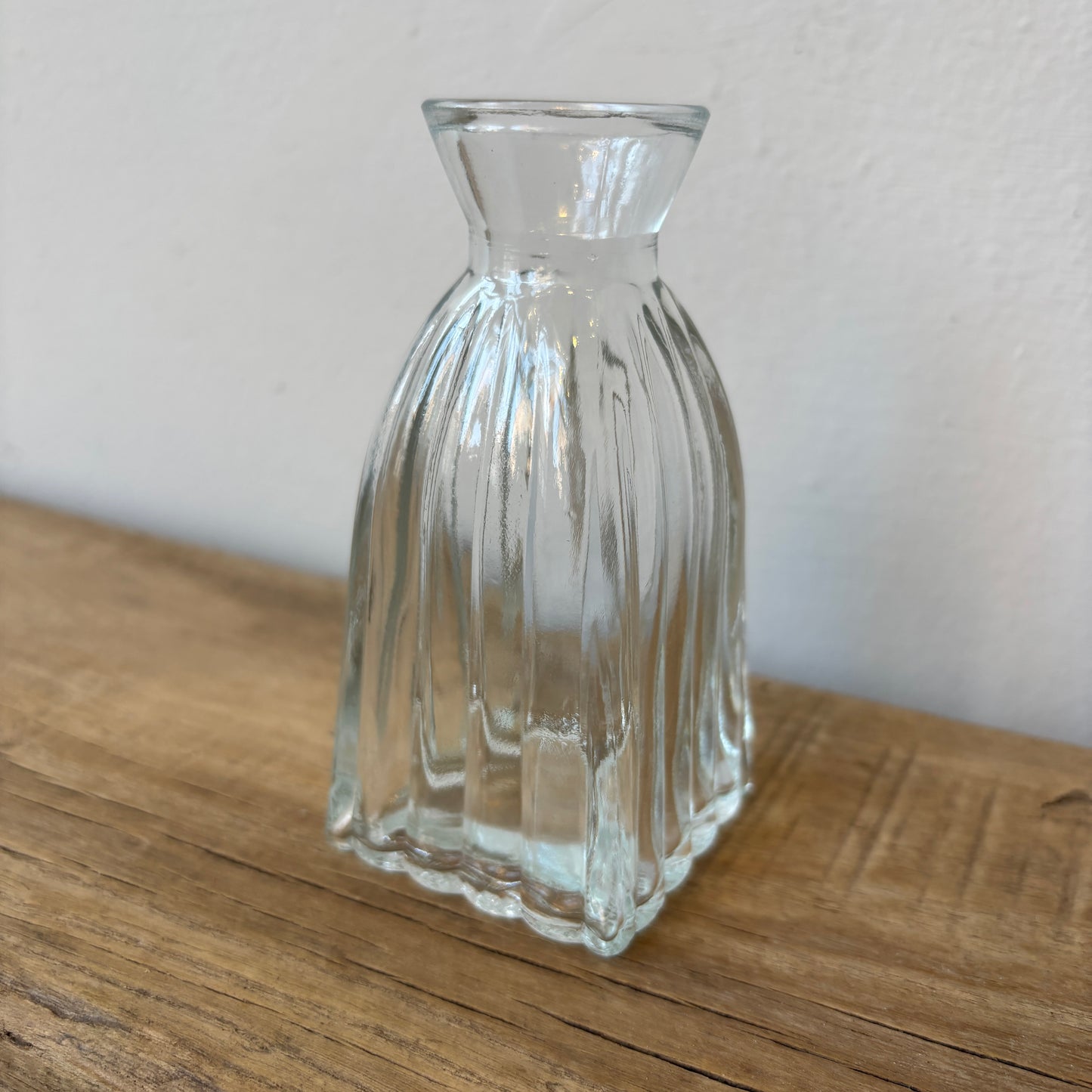 Bud Vase w/ Scalloped Glass Design - Small