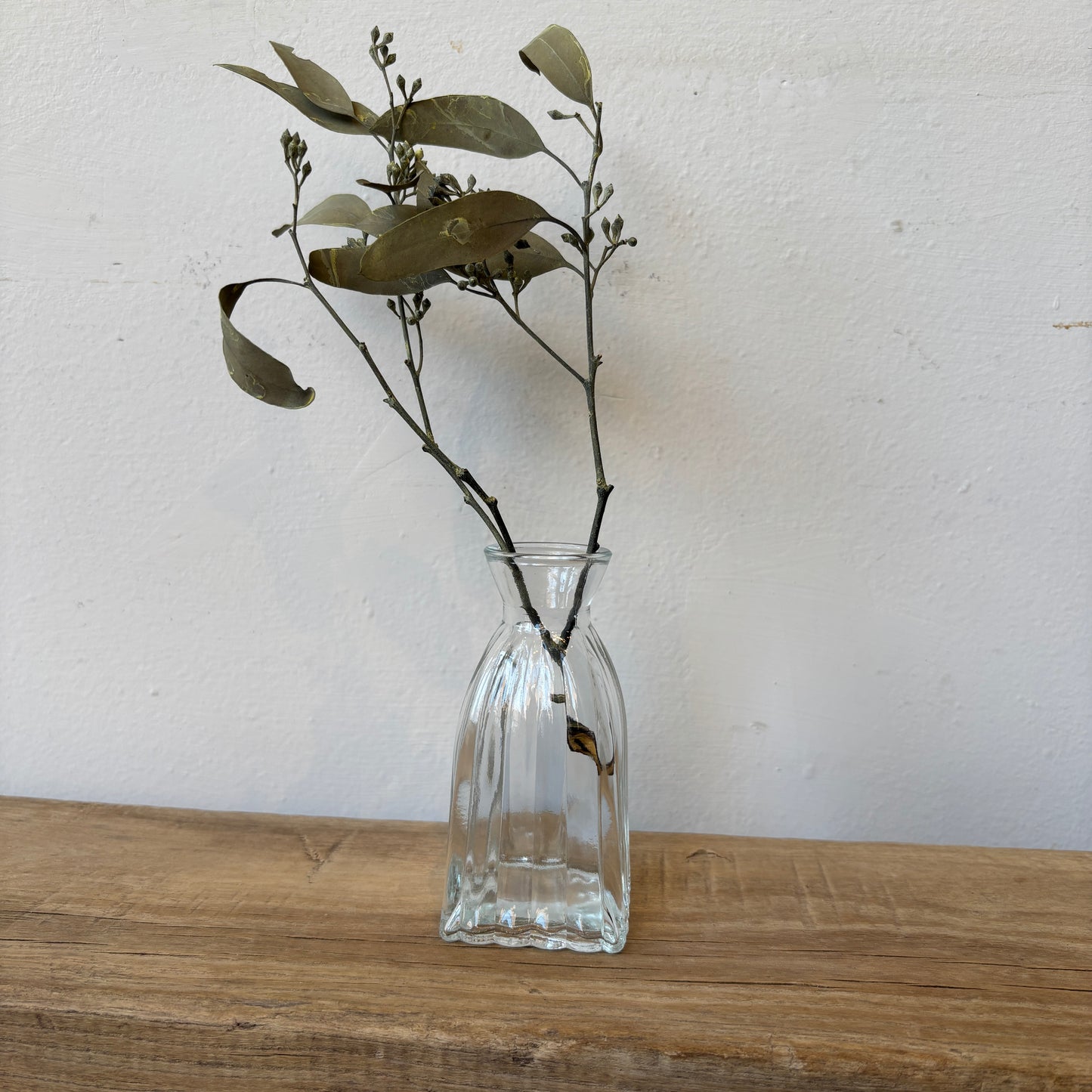 Bud Vase w/ Scalloped Glass Design - Small