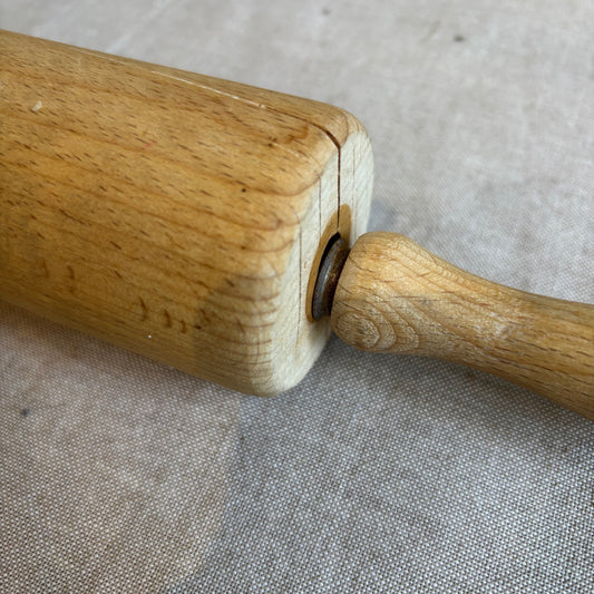 Vintage Rolling Pin - Light Wood