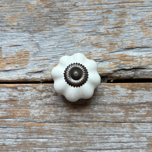 Knob: Ceramic Melon Cream