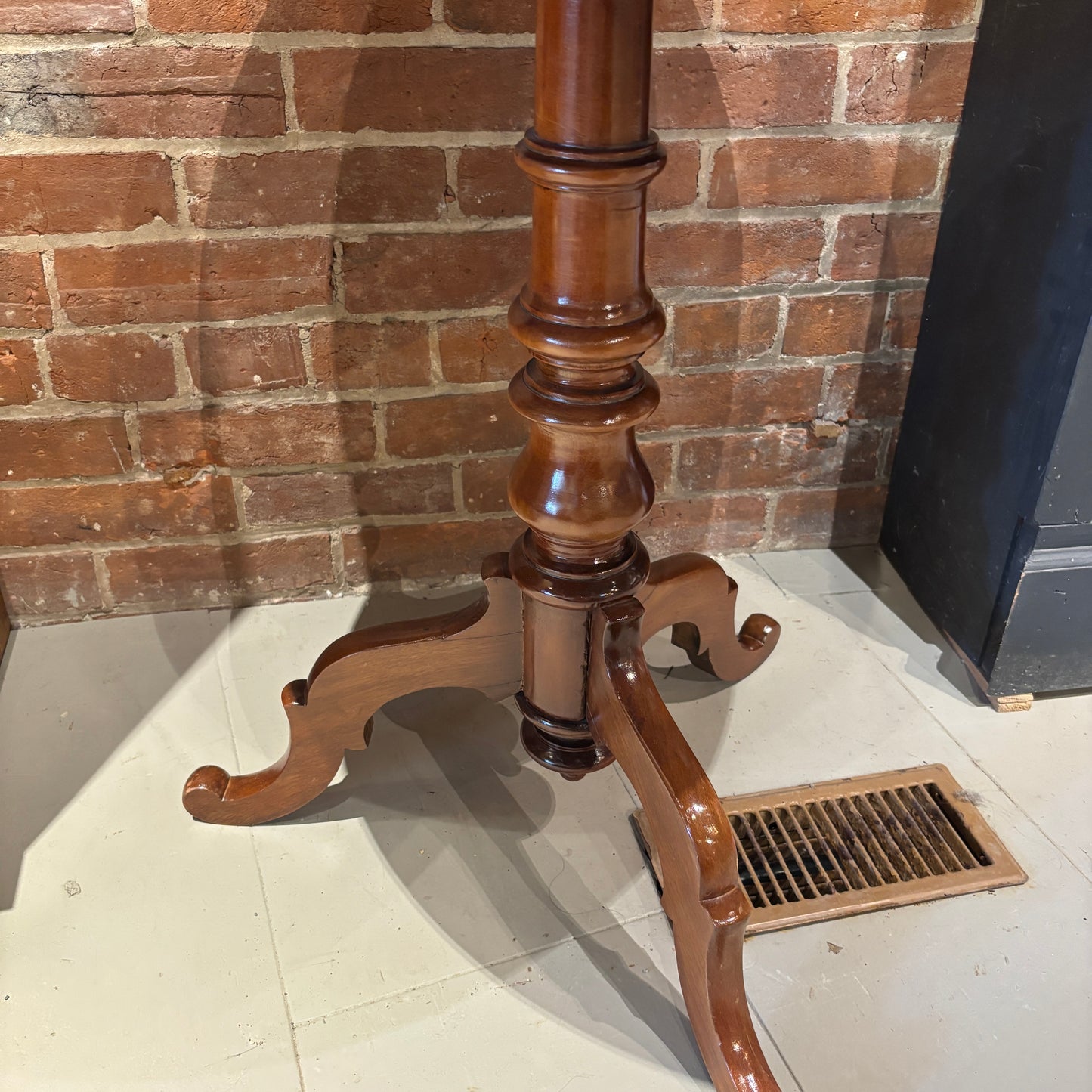 Vintage Round Wooden Pedestal Parlour Table