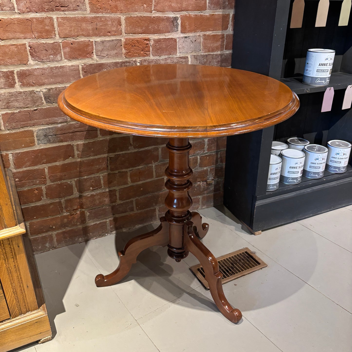 Vintage Round Wooden Pedestal Parlour Table