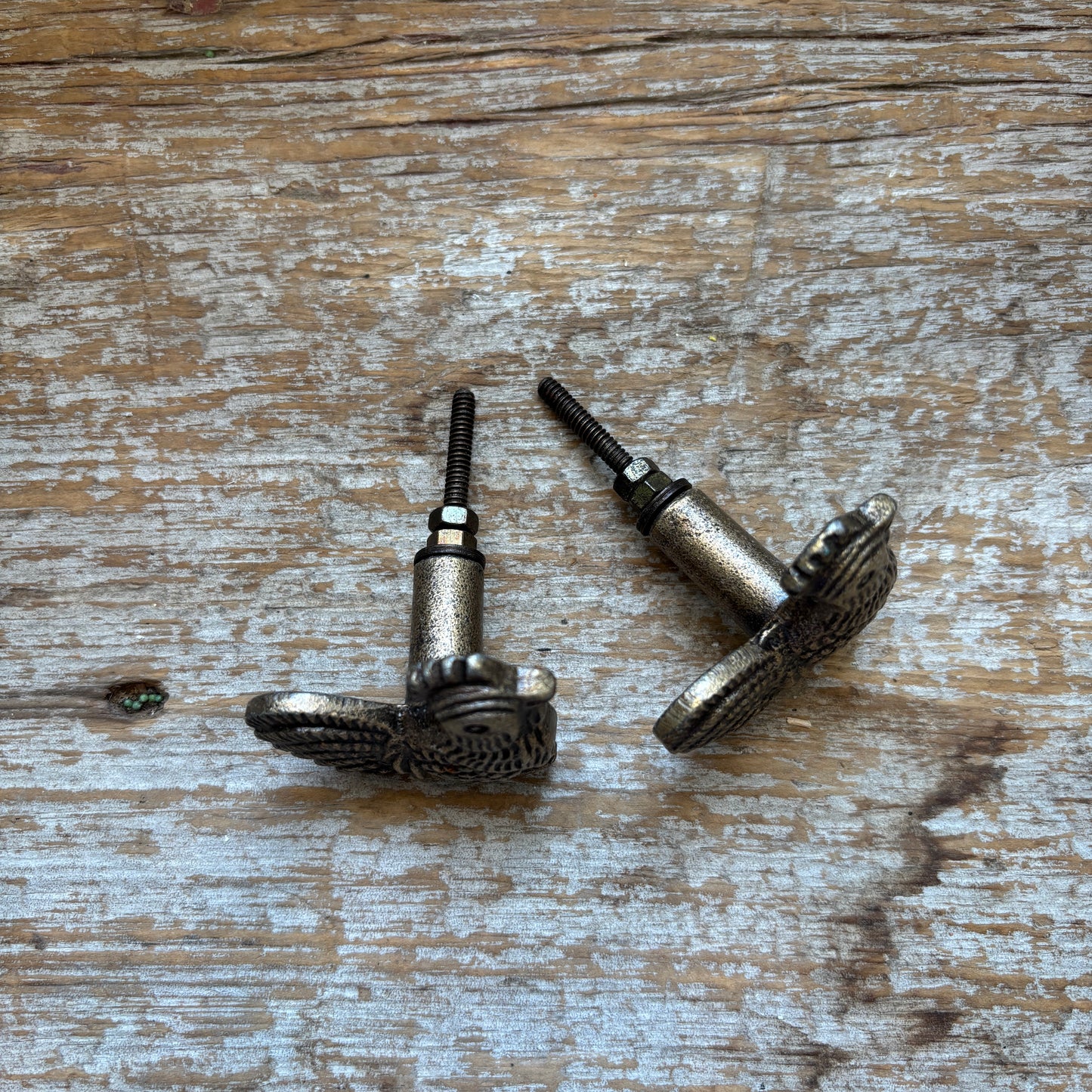 Knob: Antique Brass Rooster