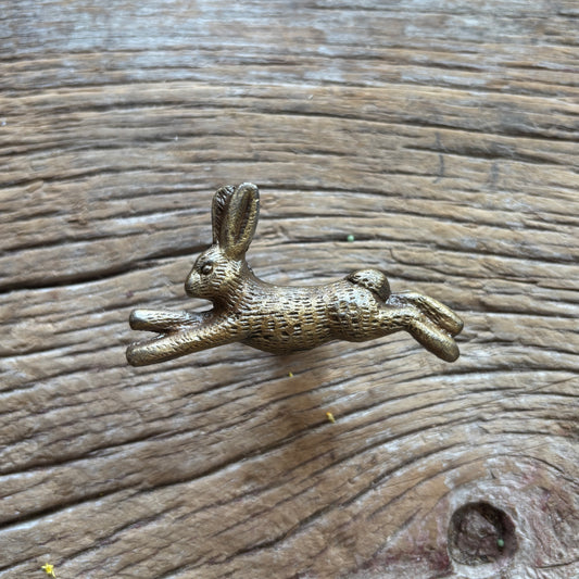 Knob: Antique Brass Bunny