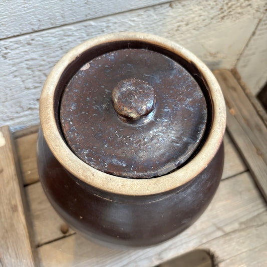 Vintage Bean Pot Dark Brown w/Lid - SM