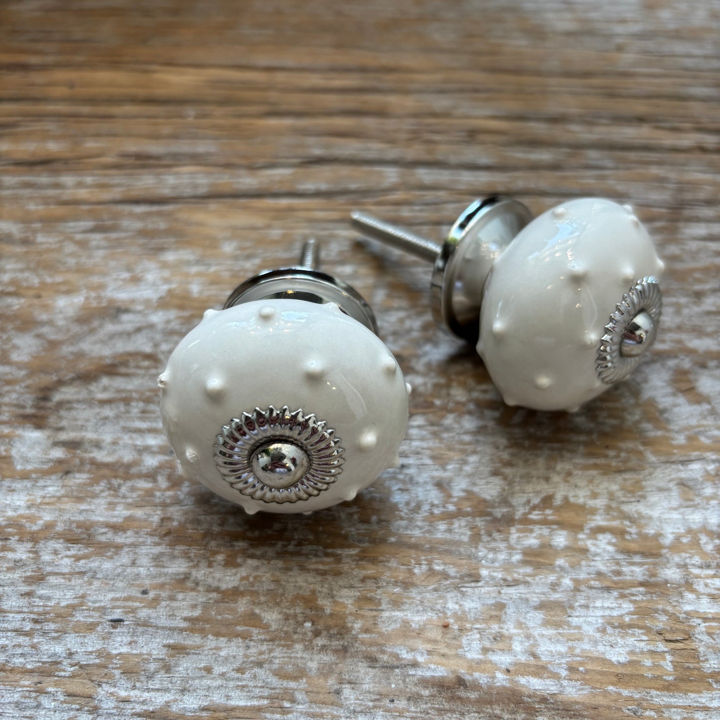 Knob: Ceramic Dotted Cream