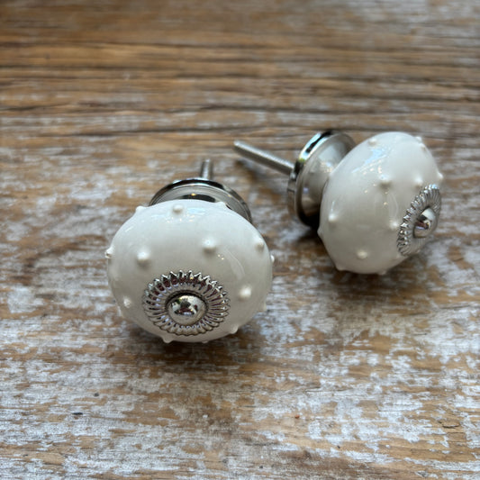 Knob: Ceramic Dotted Cream