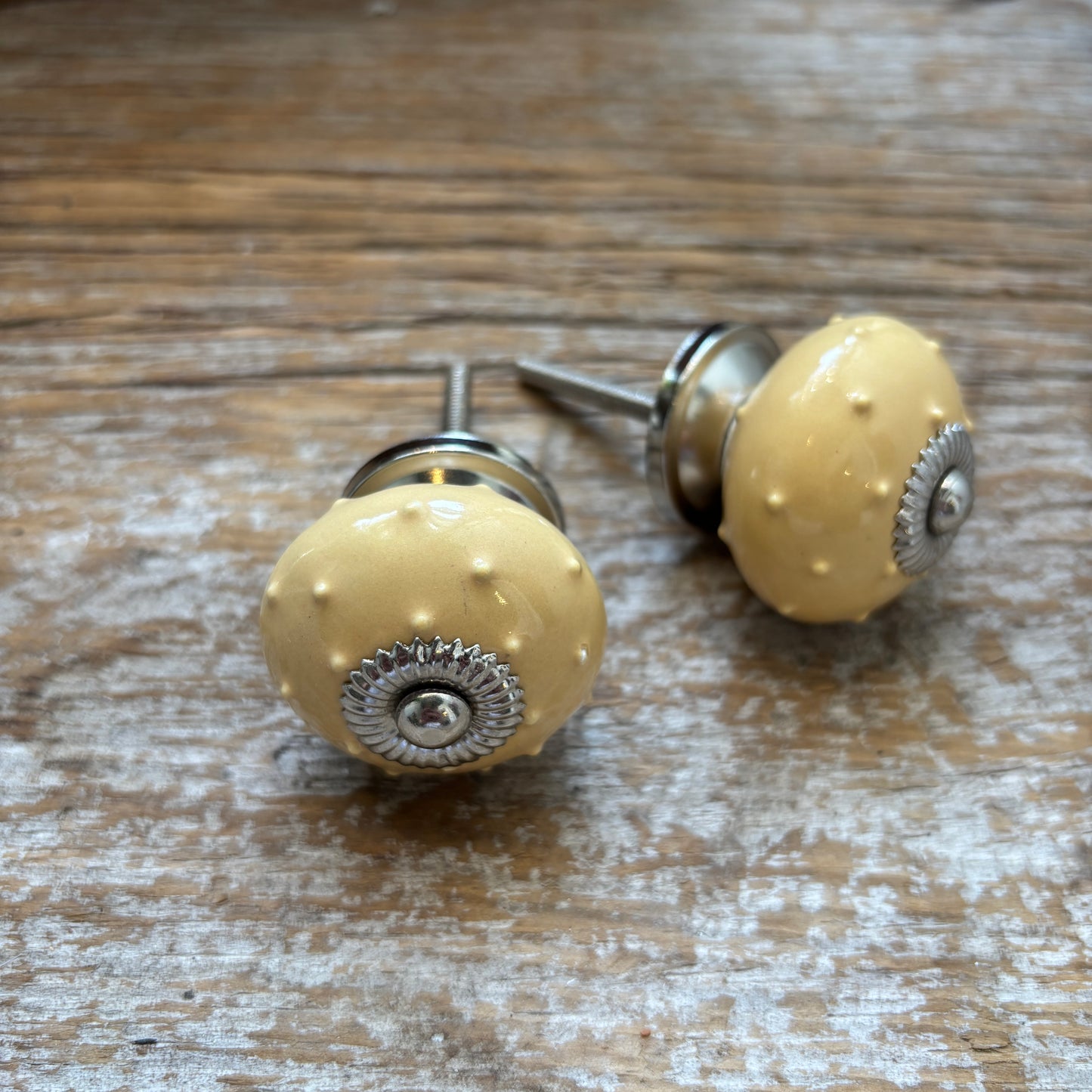 Knob: Ceramic Dotted Yellow