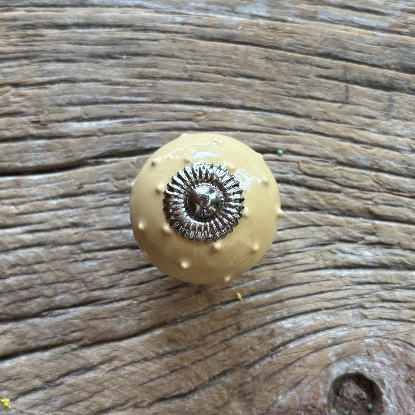 Knob: Ceramic Dotted Yellow