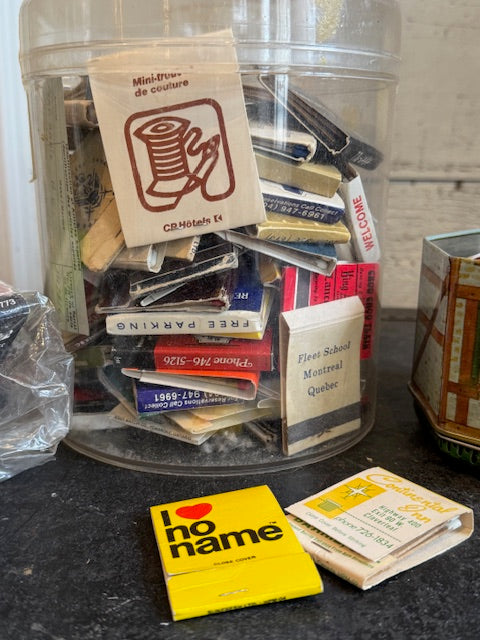 Lot Of Vintage Matches - Assorted