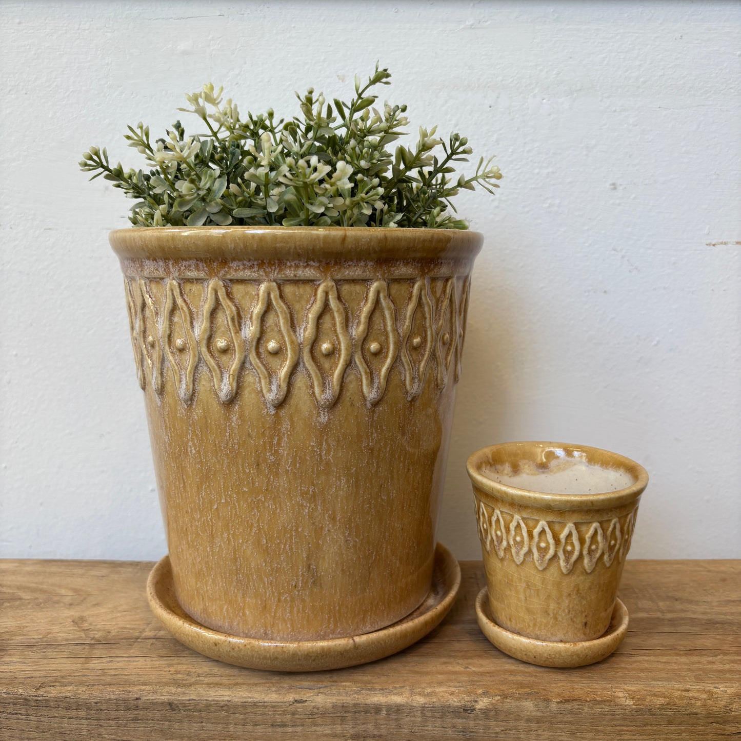 Yellow Diamond Embossed Pot + Saucer