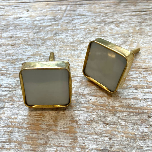 Knob: Grey Gold Square
