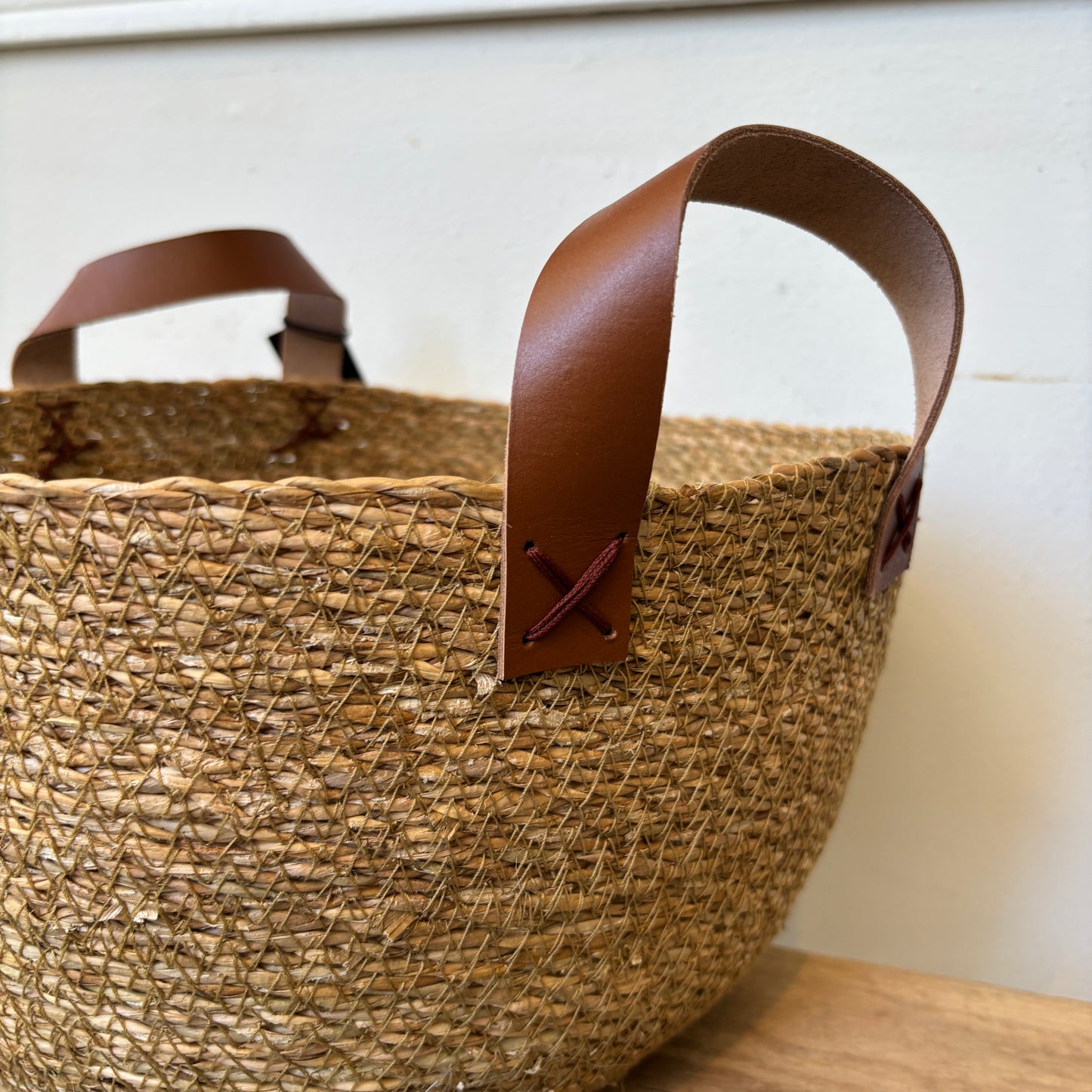 Round Seagrass Baskets w/ Leather Handles