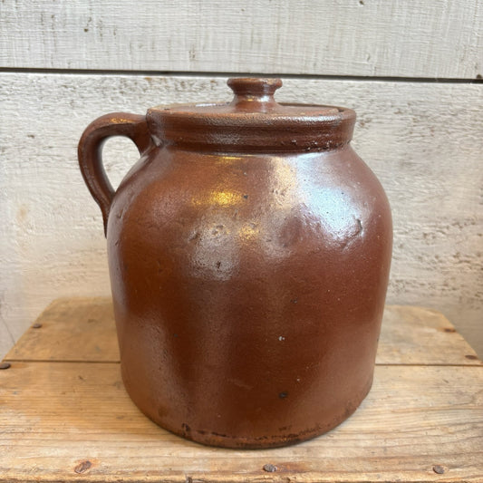 Vintage Covered 3/4 Bean Pot w/ Finger Loop - Brown