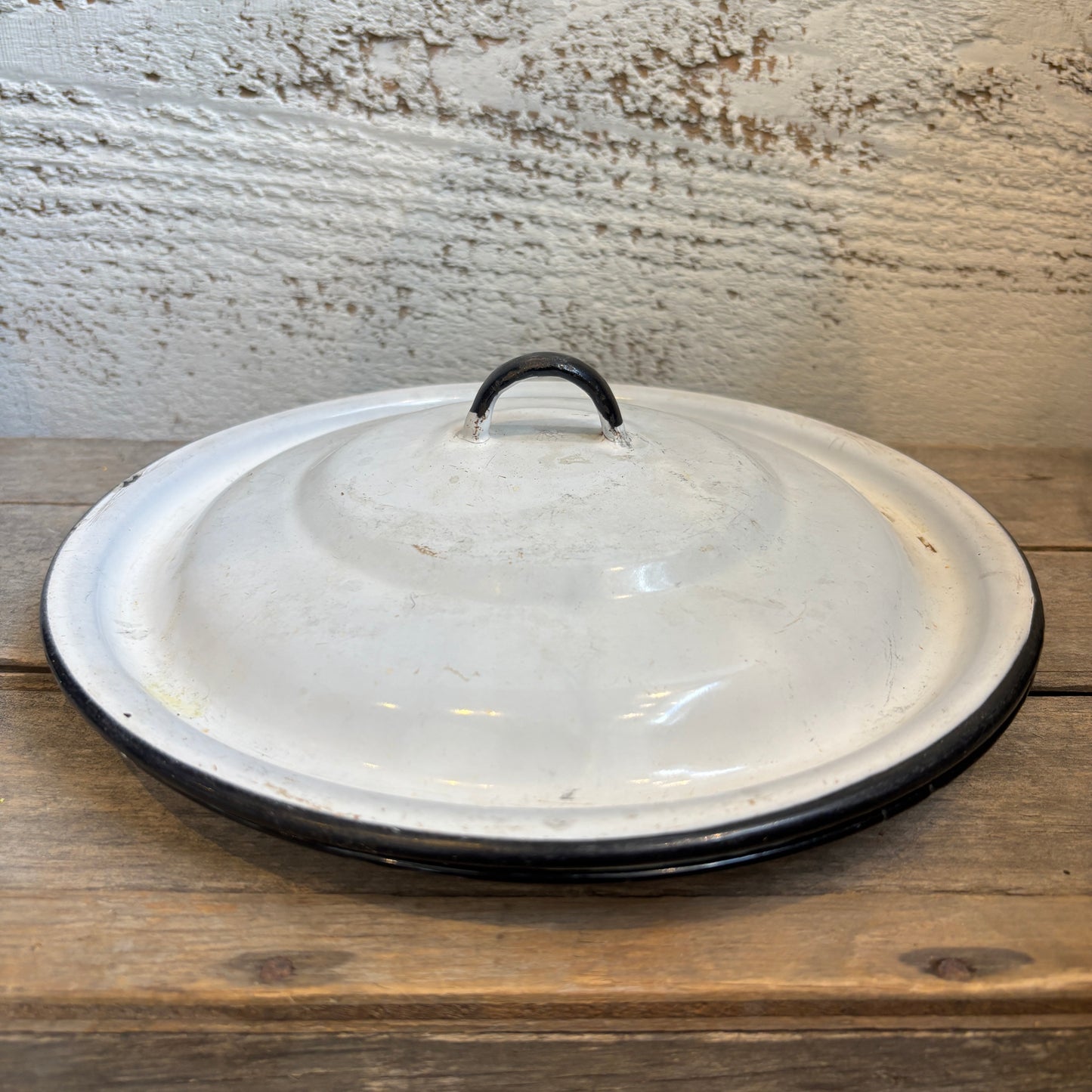 Vintage Enamel Pie Plate w/ Lid