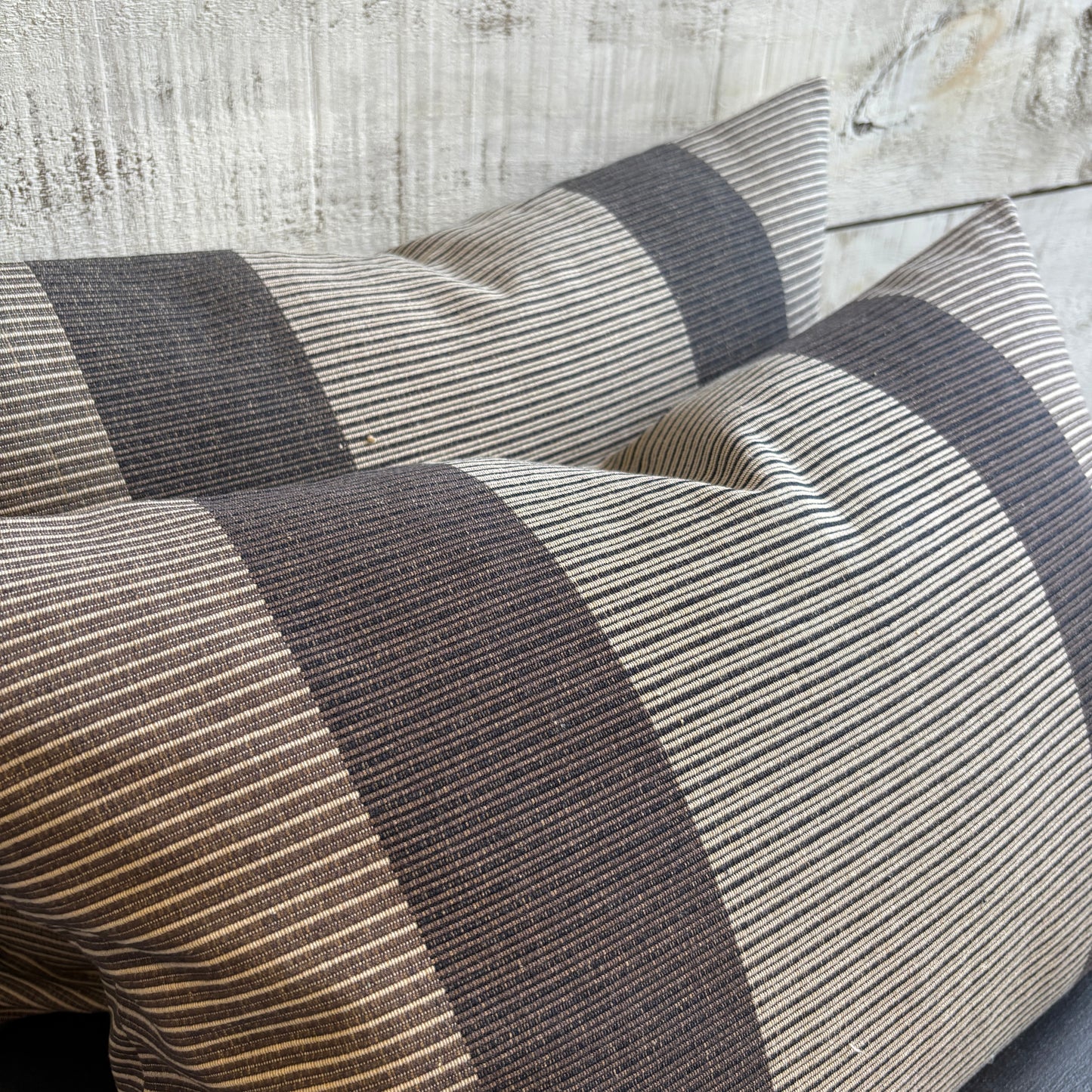 Wallace Handloom Pillow- 16x24