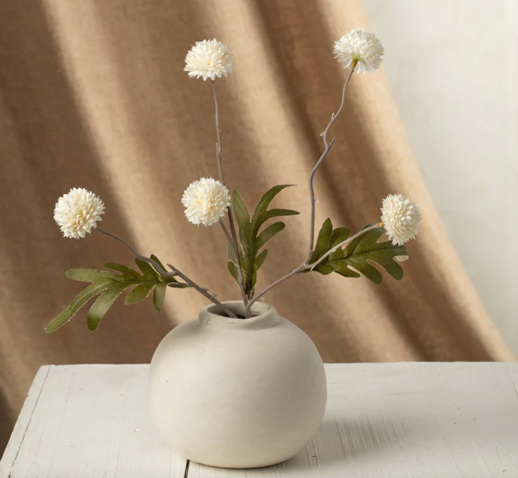 Pom Pom Spray, White