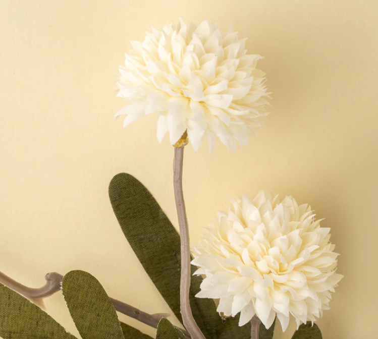 Pom Pom Spray, White