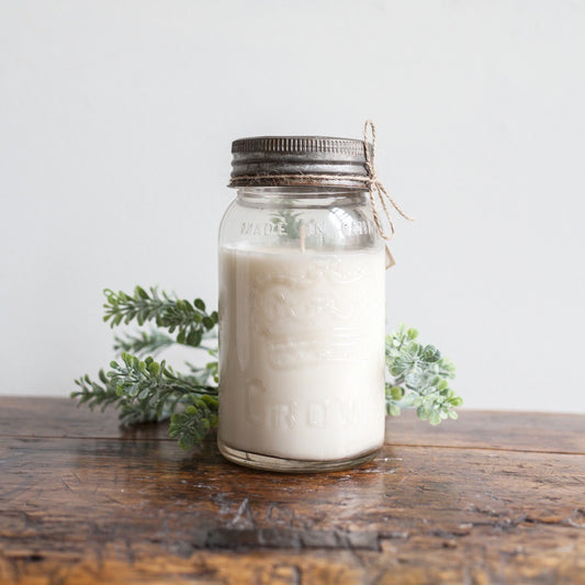 Handmade Soy Candle - Tobacco Leaf & Amber
