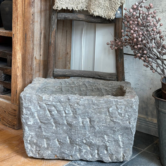 Atlas Vintage Stone Trough